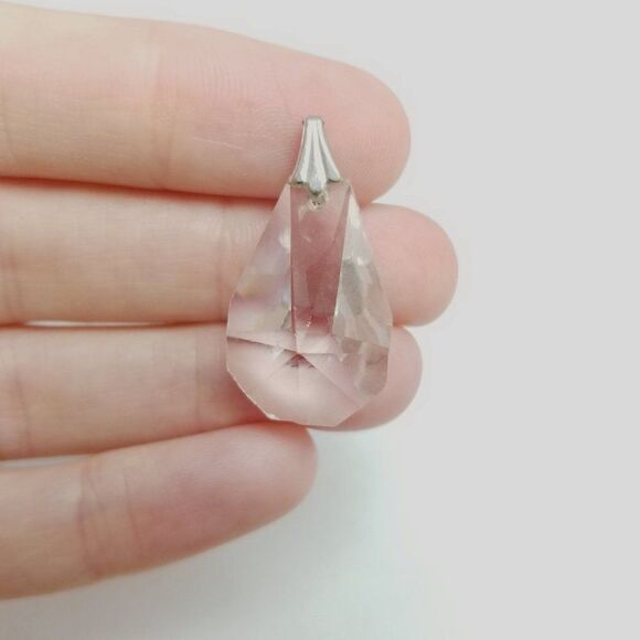 Vintage Clear Glass Pendant with Silver Tone Bail, Retro Faceted Design, Estate - Picture 4 of 4